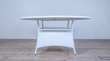Load image into Gallery viewer, Westhampton Round 60&quot; with Woven Top