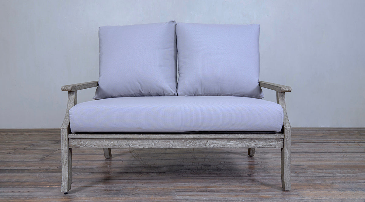 Bridgehampton Loveseat