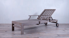 Load image into Gallery viewer, Bridgehampton Chaise Lounger