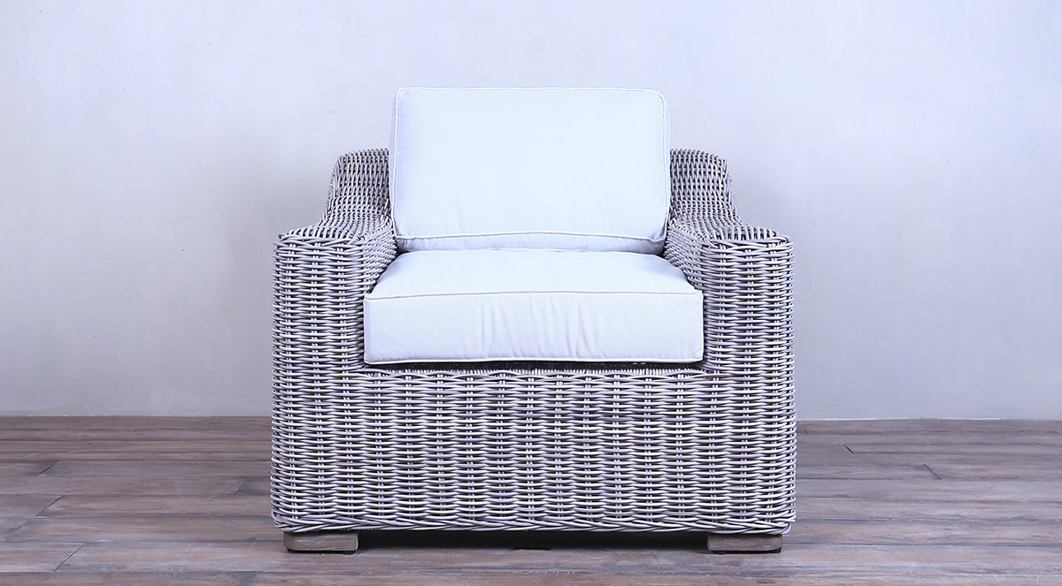 Provence Classic Lounge Arm Chair - Creme Spectro