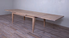 Load image into Gallery viewer, Mooregate Dining Table two Ext.