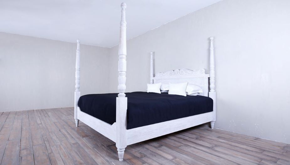 Safari 4 Poster King Bed