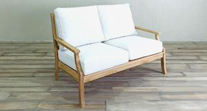 Bridgehampton Loveseat