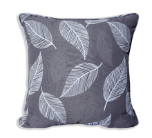 Load image into Gallery viewer, Pillow 18&quot;x18&quot; - Camburi 164