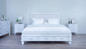 Bleecker Street King Bed with Foot Bench