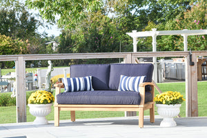 Westhampton Loveseat