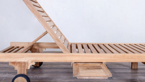 Montauk Lounger