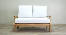 Load image into Gallery viewer, Westhampton Loveseat