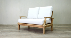 Westhampton Loveseat