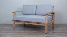 Load image into Gallery viewer, Westhampton Loveseat