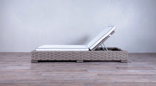 Load image into Gallery viewer, Rutherford chaise Lounge